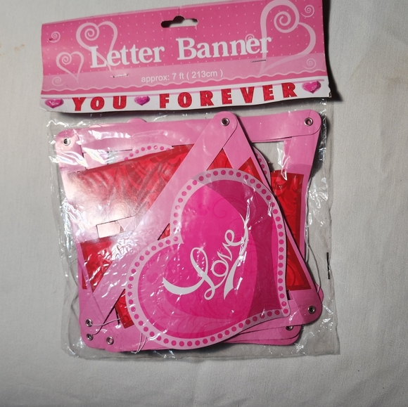 Valentine's " you forever" Banner decoration - Picture 2 of 2
